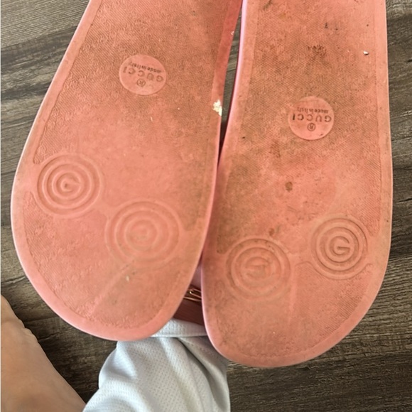 Gucci Pink Women's Slippers - Picture 2 of 2